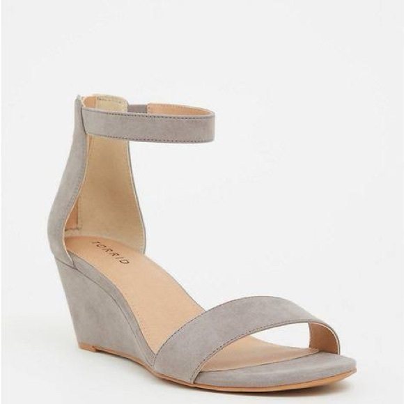 Torrid Gray Ankle Strap Wedges - Picture 1 of 4